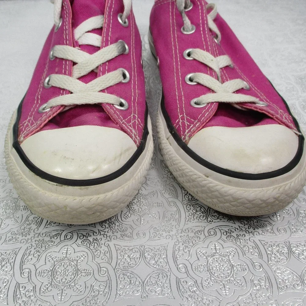 CONVERSE Pink Tennis Shoes Size 1